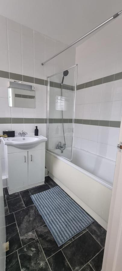Cricklewood Broadway Guest Home Londra Esterno foto