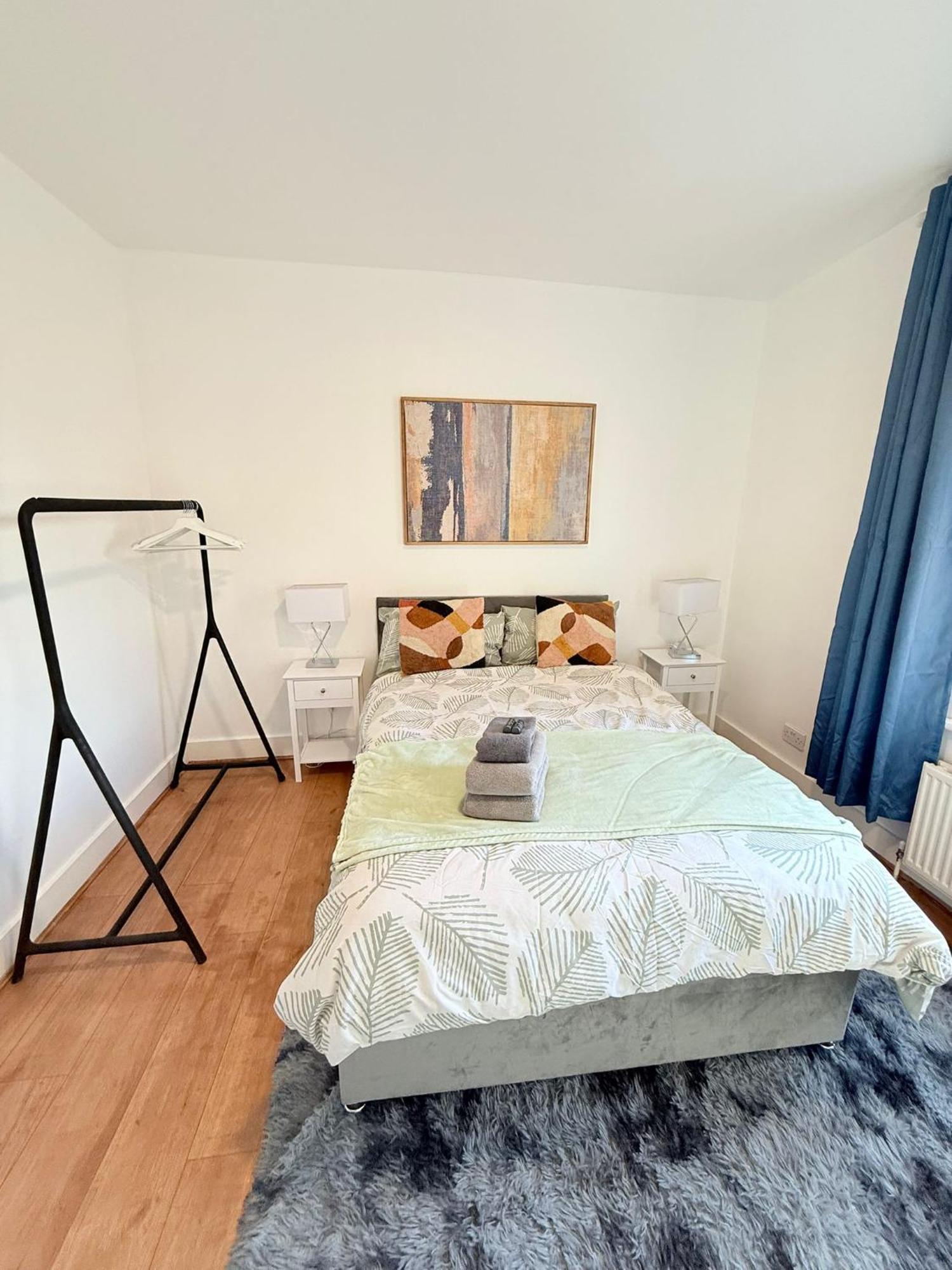 Cricklewood Broadway Guest Home Londra Esterno foto